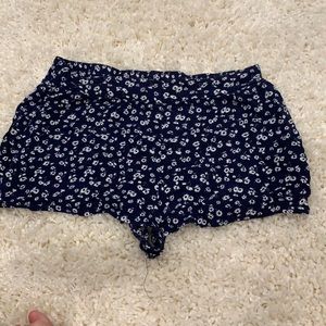 F21 blue, floral short shorts